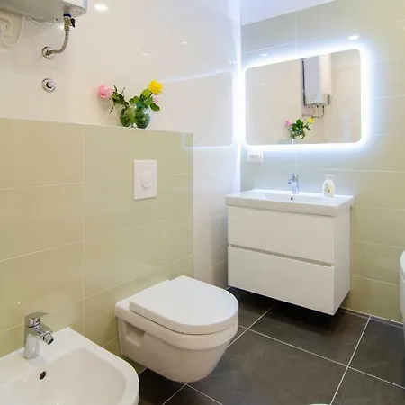 Pensionat Old Town Center 4*