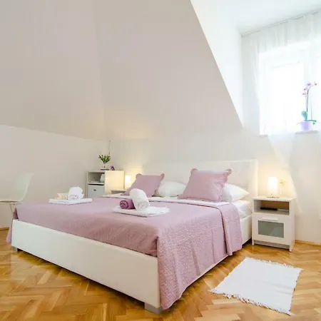 Pensjonat Old Town Center 4*