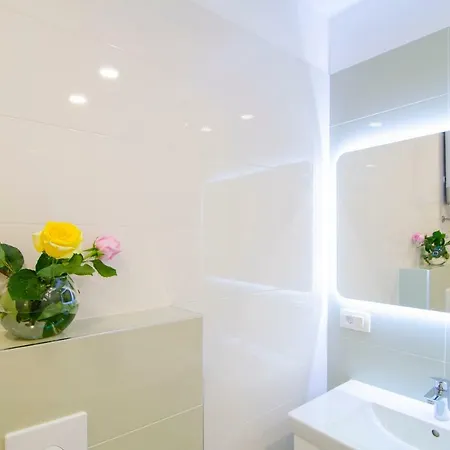 Guest house Apartman Old Town Center 4*