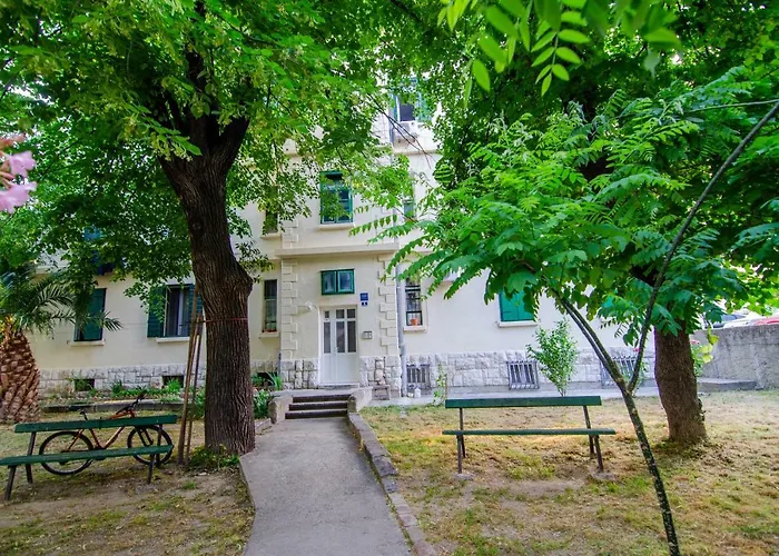 Old Town Center Konukevi